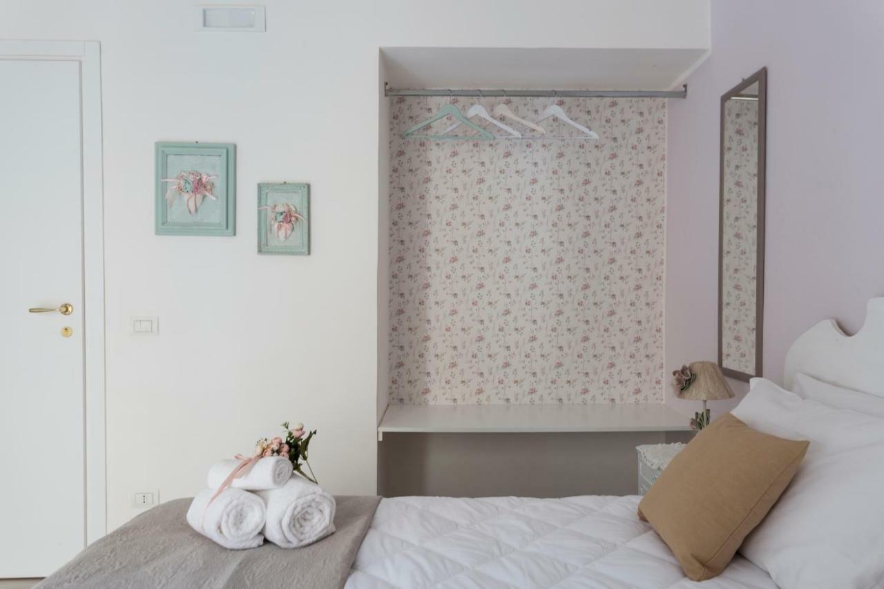 La Maison Romantique เนเปิลส์ ภายนอก รูปภาพ