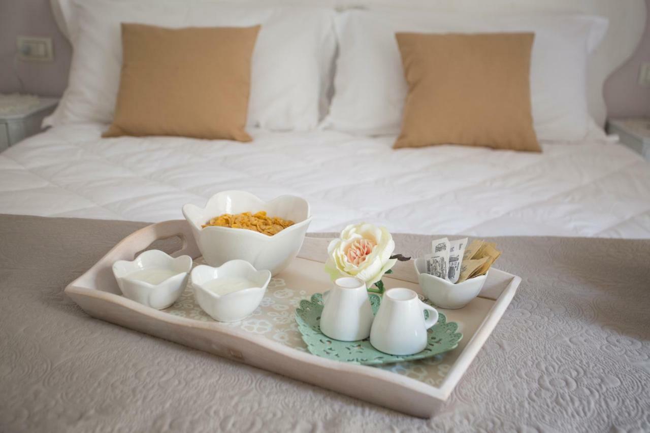 La Maison Romantique เนเปิลส์ ภายนอก รูปภาพ