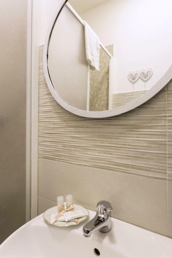 La Maison Romantique เนเปิลส์ ภายนอก รูปภาพ